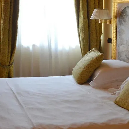 Hotel Picena 4*