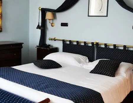 Hotel Picena 4*